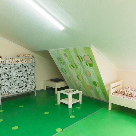 Lucky Hostel На Крещатике キエフ エクステリア 写真