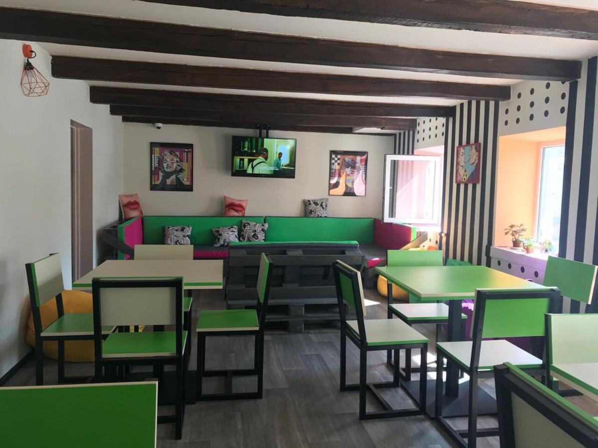 Lucky Hostel На Крещатике キエフ エクステリア 写真