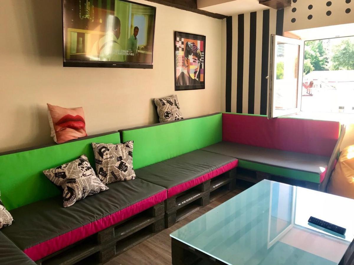 Lucky Hostel На Крещатике キエフ エクステリア 写真