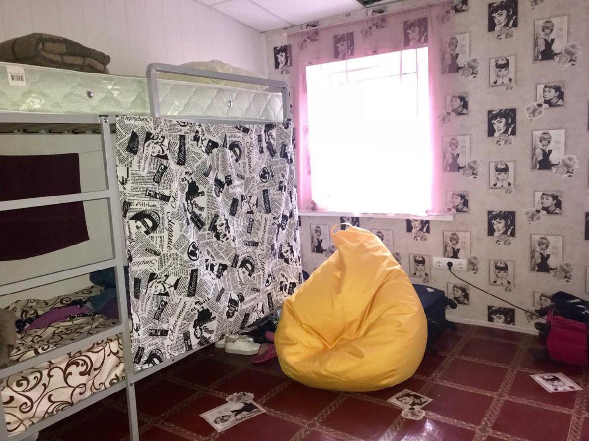 Lucky Hostel На Крещатике キエフ エクステリア 写真